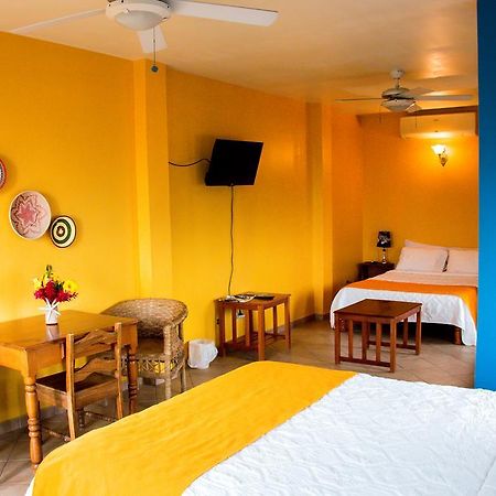 Hotel Maya Vista Tela Εξωτερικό φωτογραφία