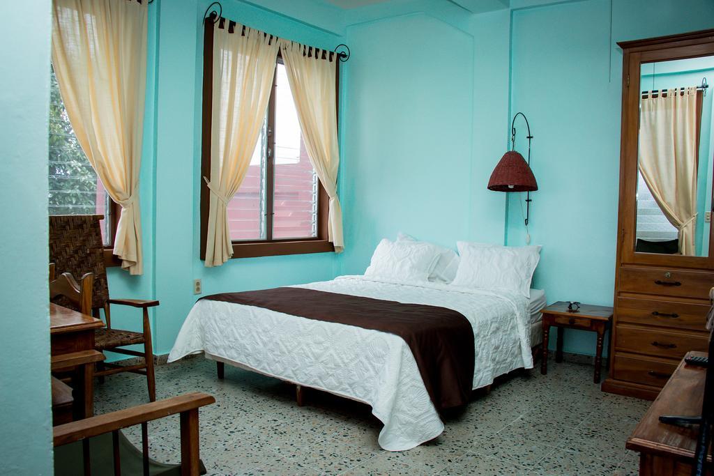 Hotel Maya Vista Tela Εξωτερικό φωτογραφία